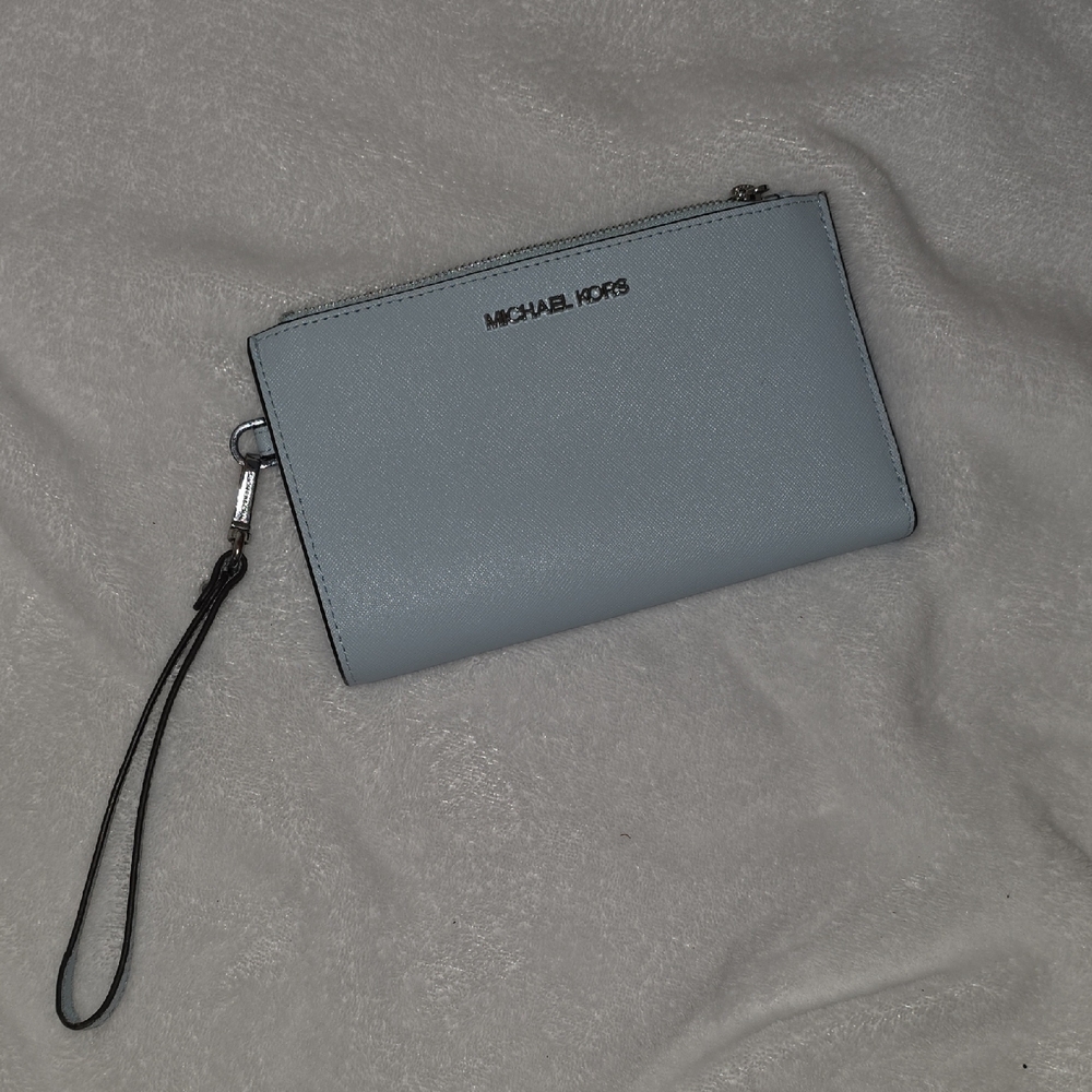 Michael Kors Blue Wristlet